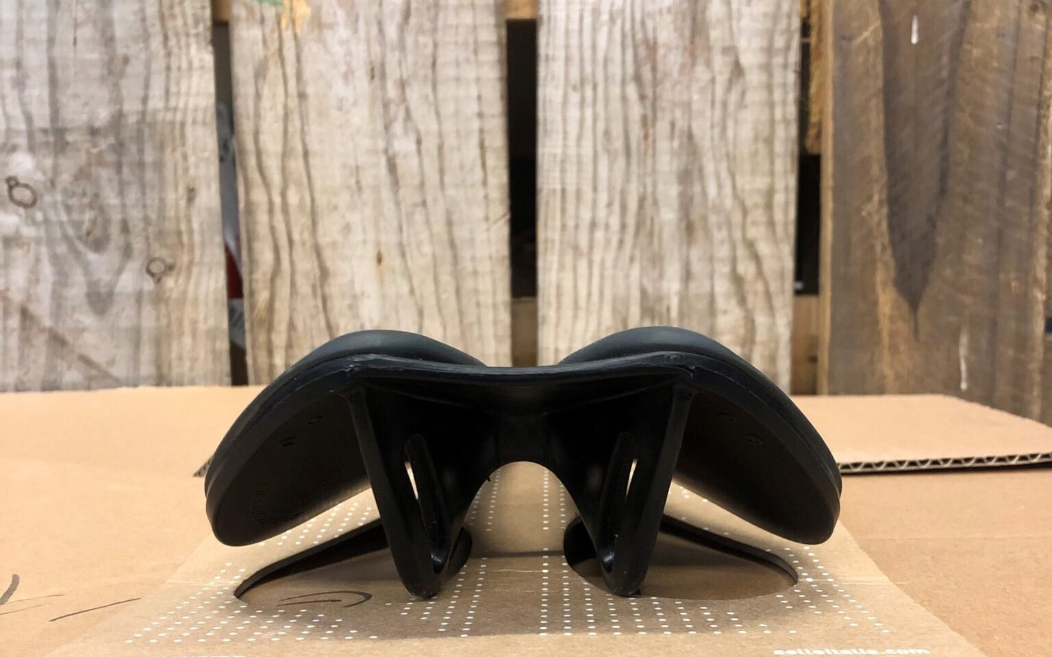 Selle Vélo Ergonomique ERGOSEAT - Anti-Douleur Gel Hydrogel, Confort Ville Et Extérieur, Support 120 Kg